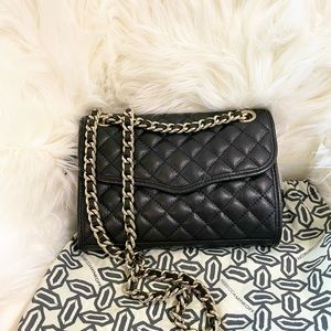 Gently used Rebecca Minkoff quilted mini affair shoulder bag. Black